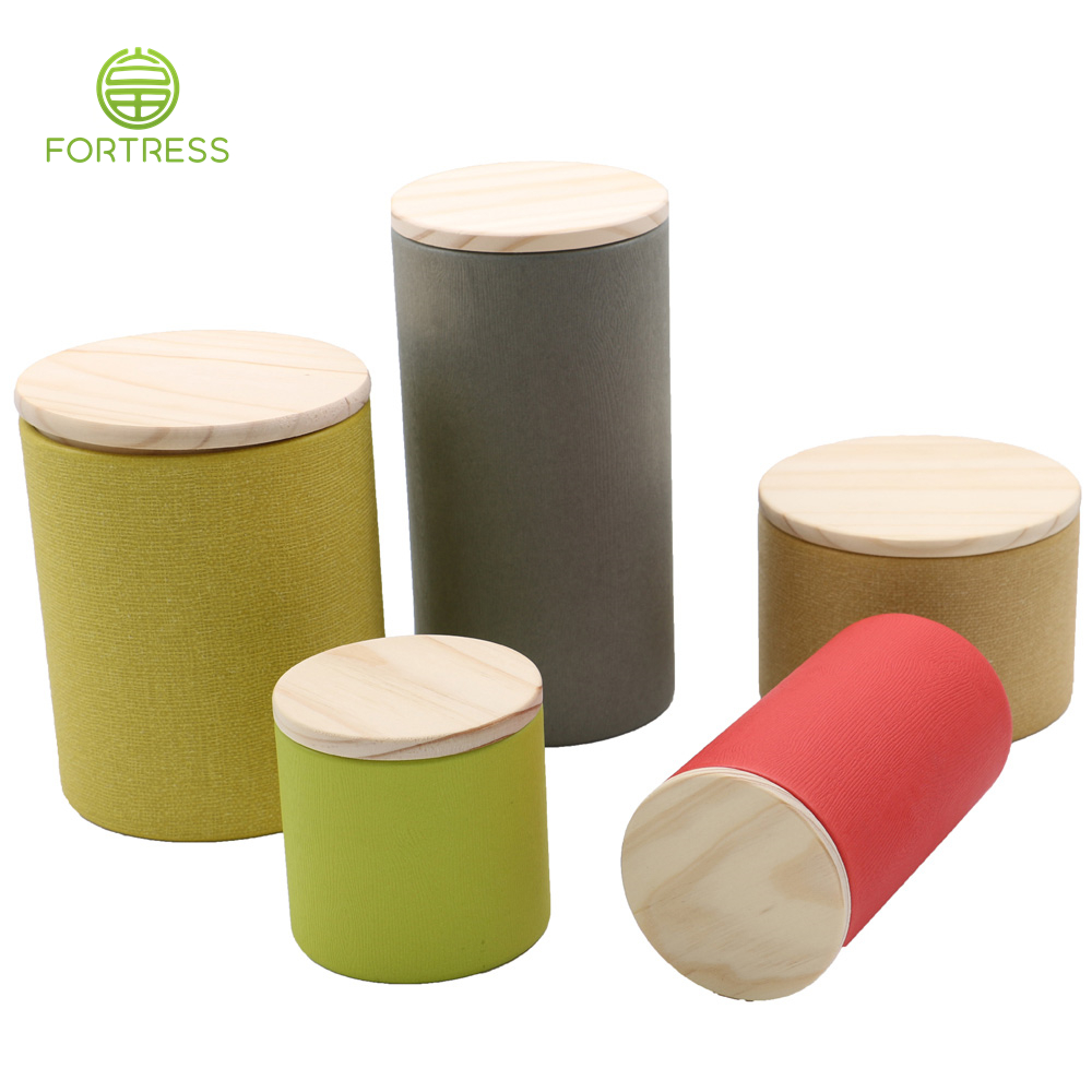 Tube à thé avec couvercle en bois